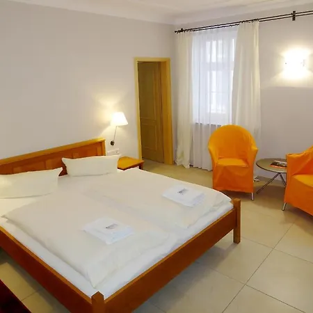 Bernardo Bellotto Garni Hotel 3*